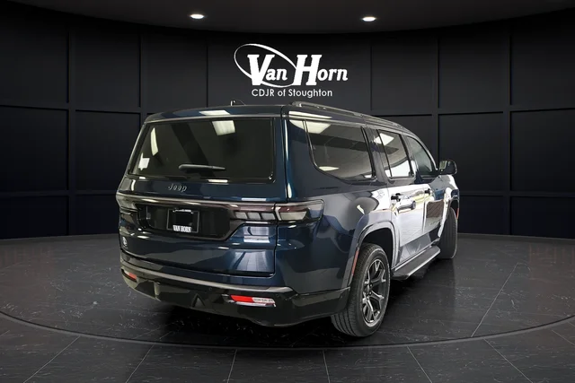 New 2026 Fathom Blue Pearl-Coat Exterior Paint Jeep Limited Altitude image 7