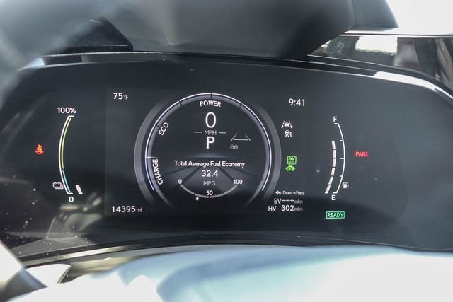 2025 Lexus NX PHEV 450h+ - Photo 21