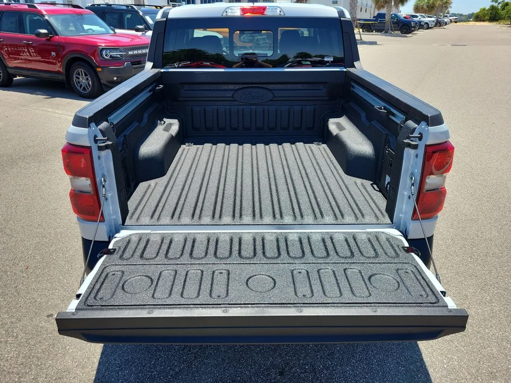 New 2026 Space White Metallic Ford Tremor® image 9