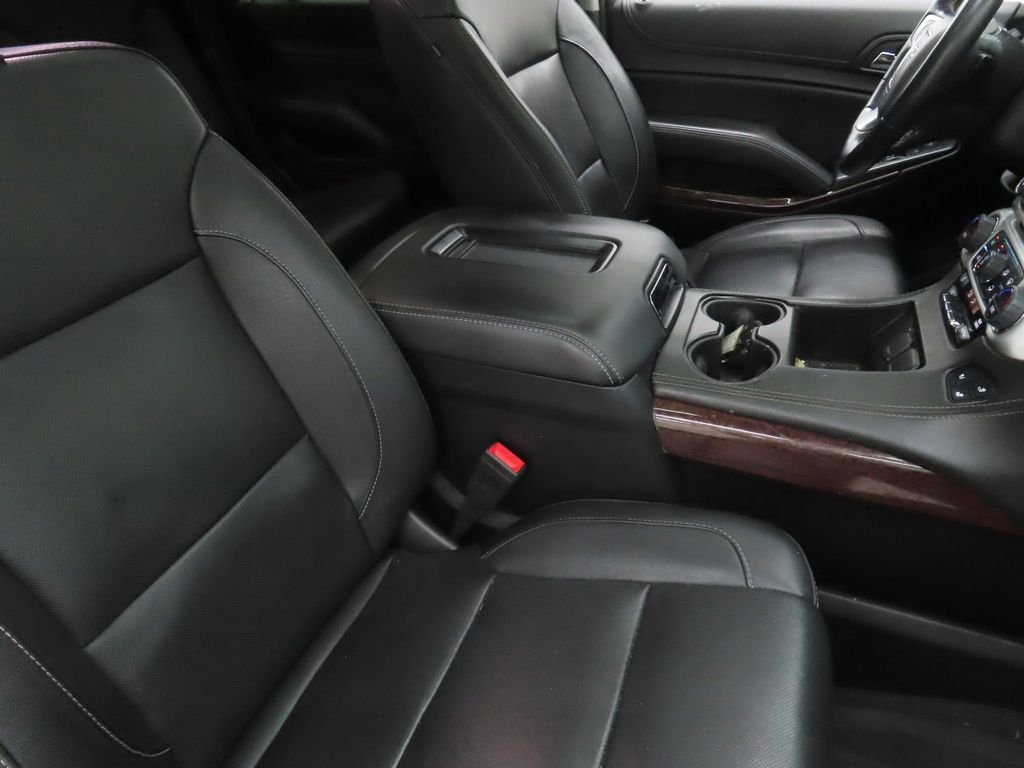 Used 2020 White GMC SLT image 26