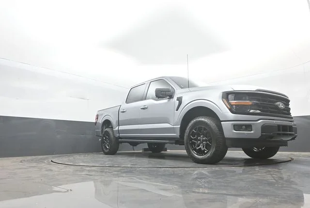 New 2026 Iconic Silver Metallic Ford XLT image 25