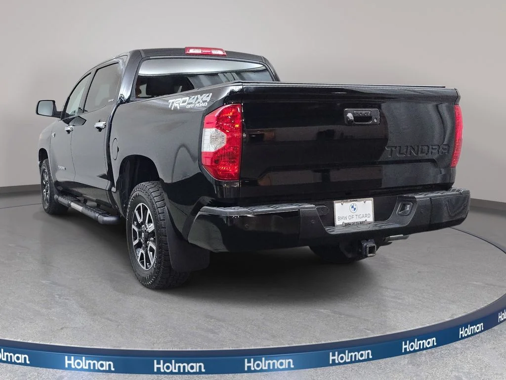 Used 2017  Toyota Limited image 7