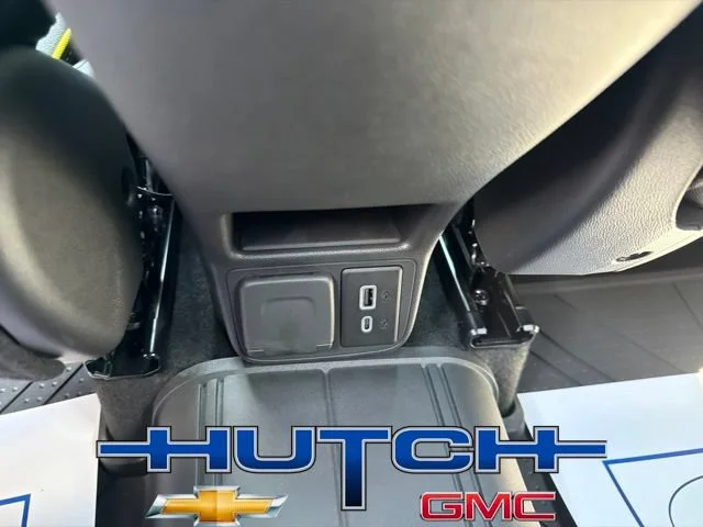 New 2026 Iridescent Pearl Tricoat Chevrolet ACTIV image 20