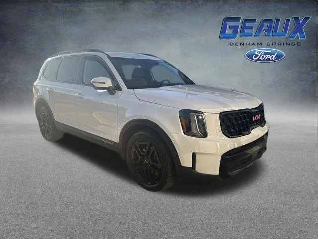 Used 2024 White Kia EX X-Line image 1