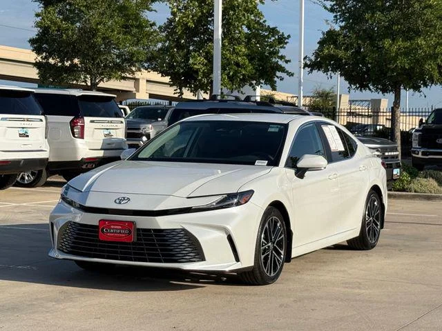 Certified Used 2025 WIND CHILL PEARL Toyota XLE image 8