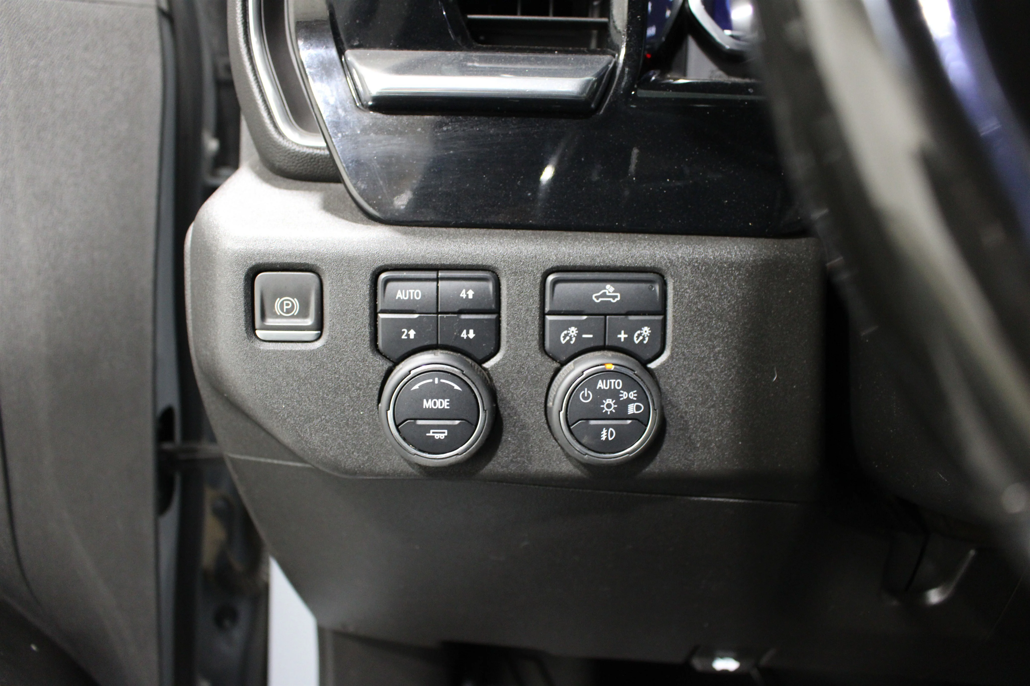 2024 Chevrolet Silverado 1500 RST - Photo 9