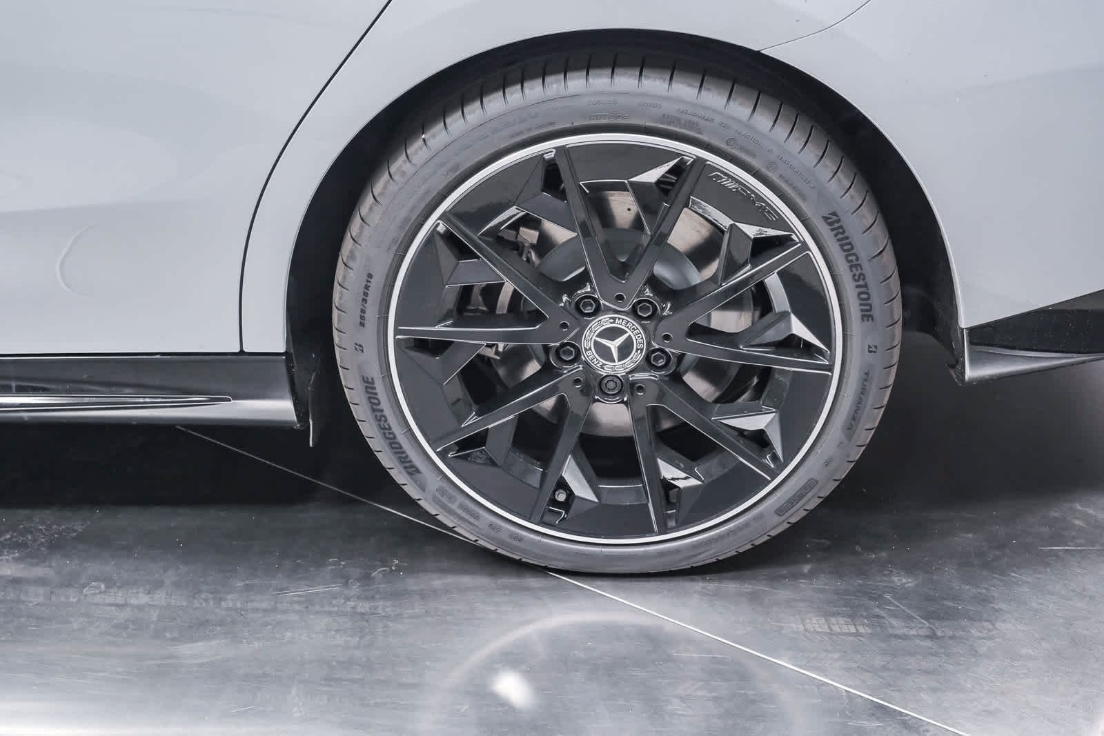New 2027 MANUFAKTUR Alpine Grey Mercedes-Benz CLA 350 image 4