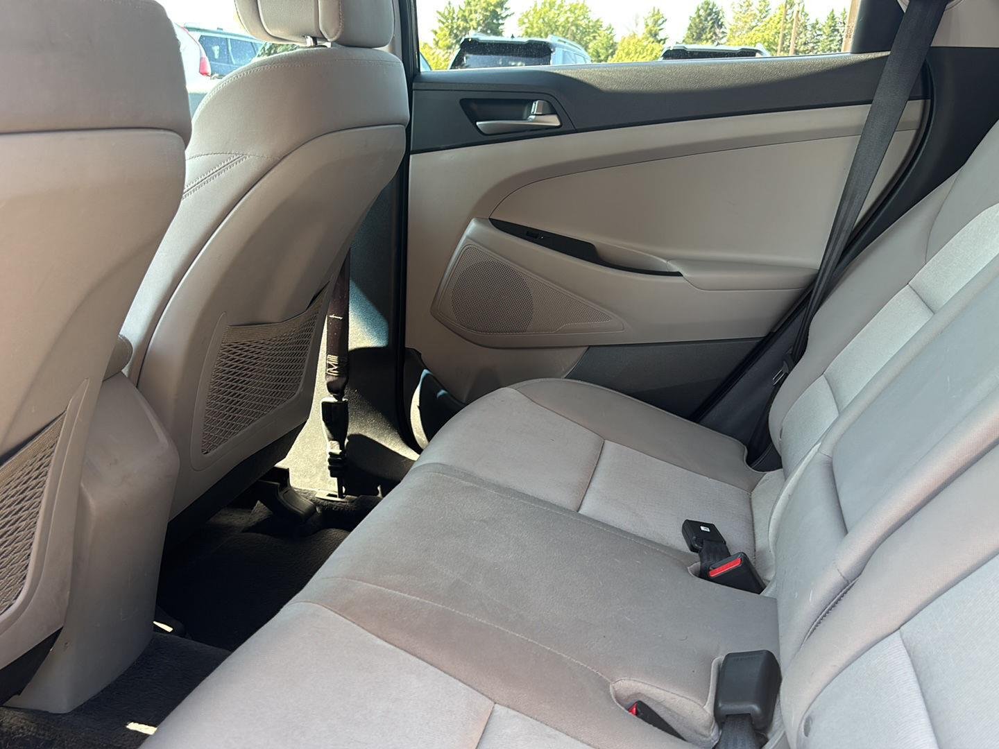Used 2016 Coliseum Grey Hyundai Sport image 16