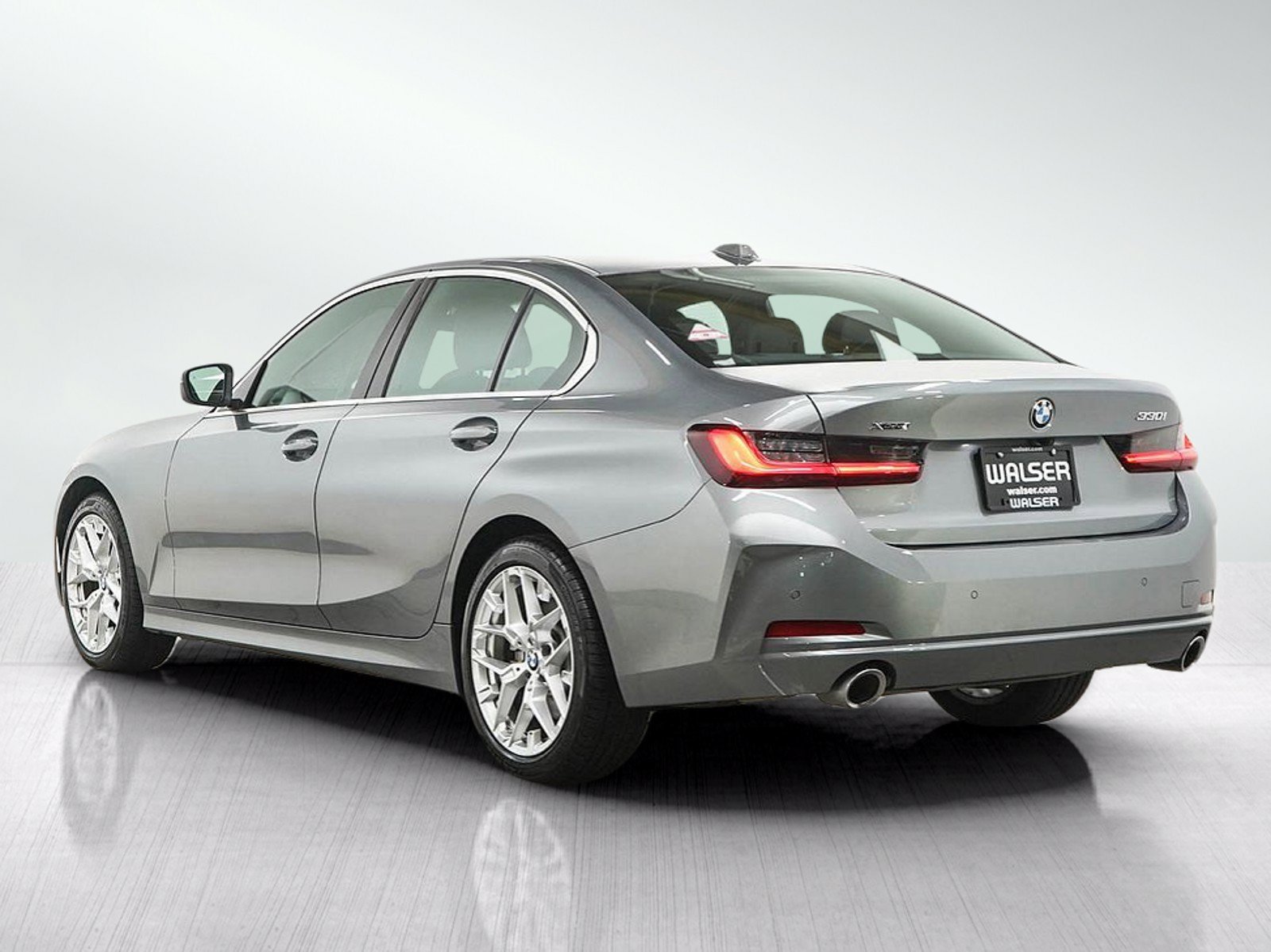 Used 2026 Skyscraper Grey Metallic BMW 330i xDrive image 4