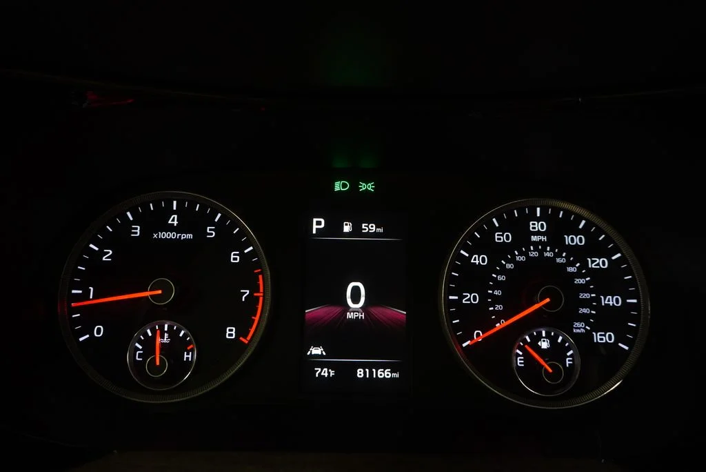 Used 2021 Everlasting Silver Kia EX image 4