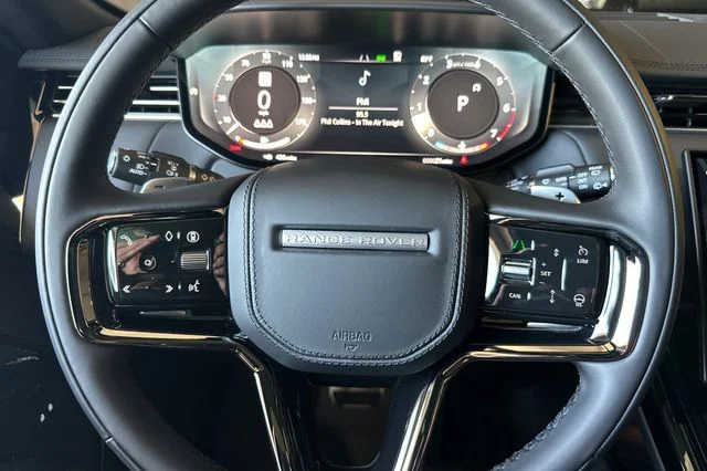 New 2026 Santorini Black Land Rover Dynamic SE image 23