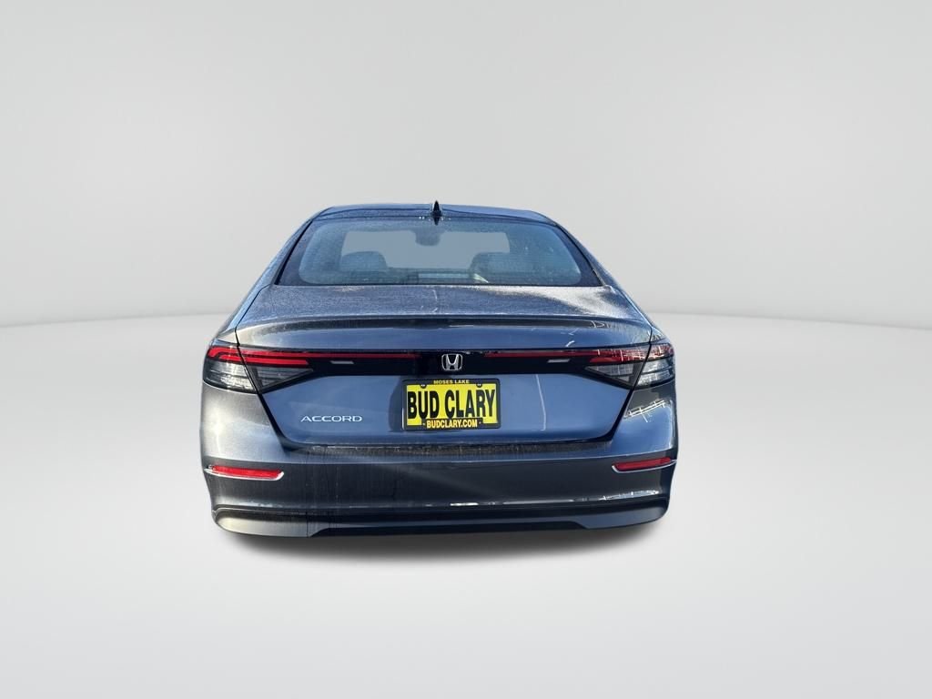 2025 Honda Accord SE - Photo 6