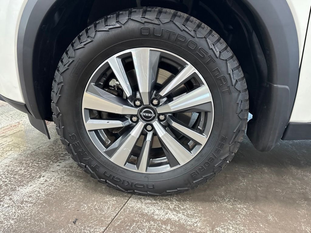 Certified Used 2024 White Nissan SL image 11