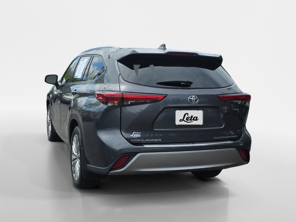 Used 2023 Magnetic Gray Metallic Toyota Platinum image 6