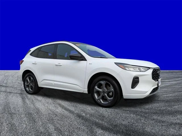 Used 2023 Oxford White Ford ST-Line image 2