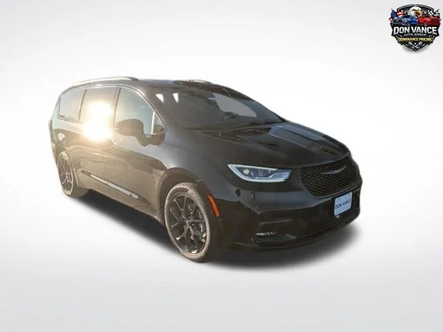 2026 Chrysler Pacifica Limited - Photo 7