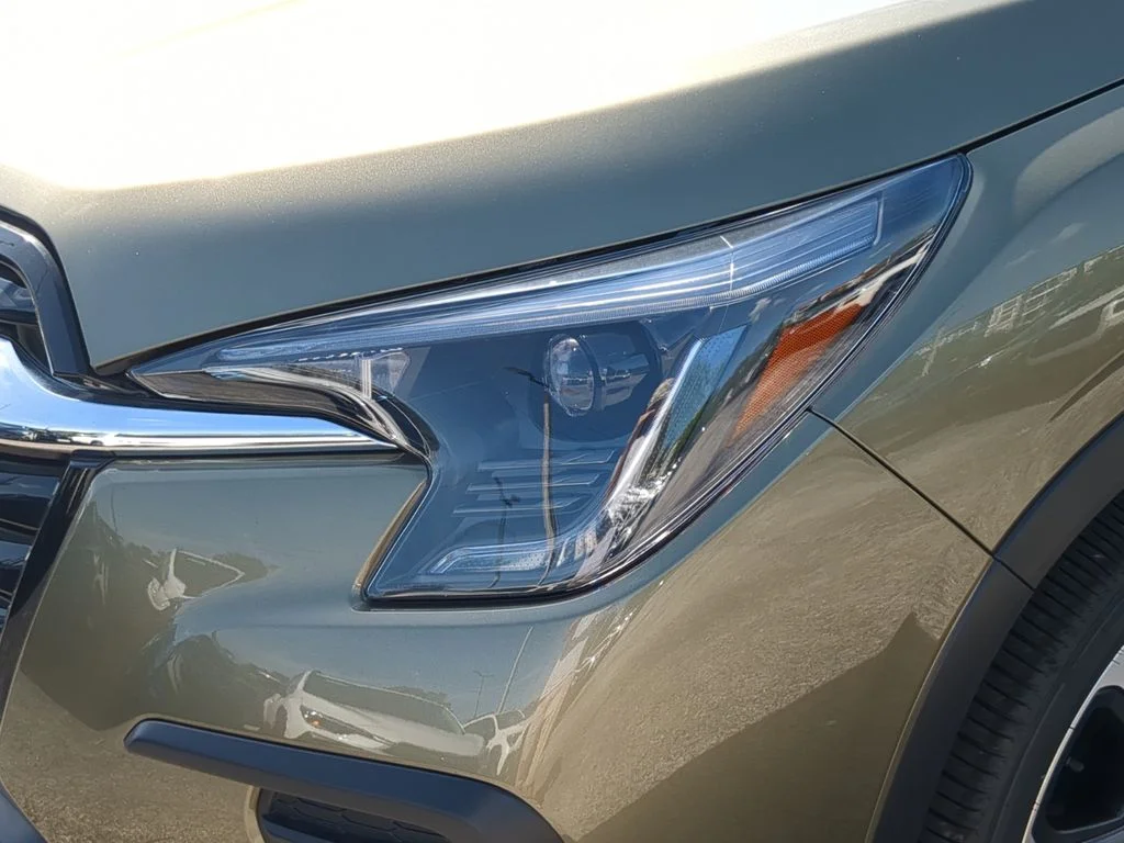 New 2026 AUTUMN GREEN METALLIC Subaru Touring 7-Passenger image 7