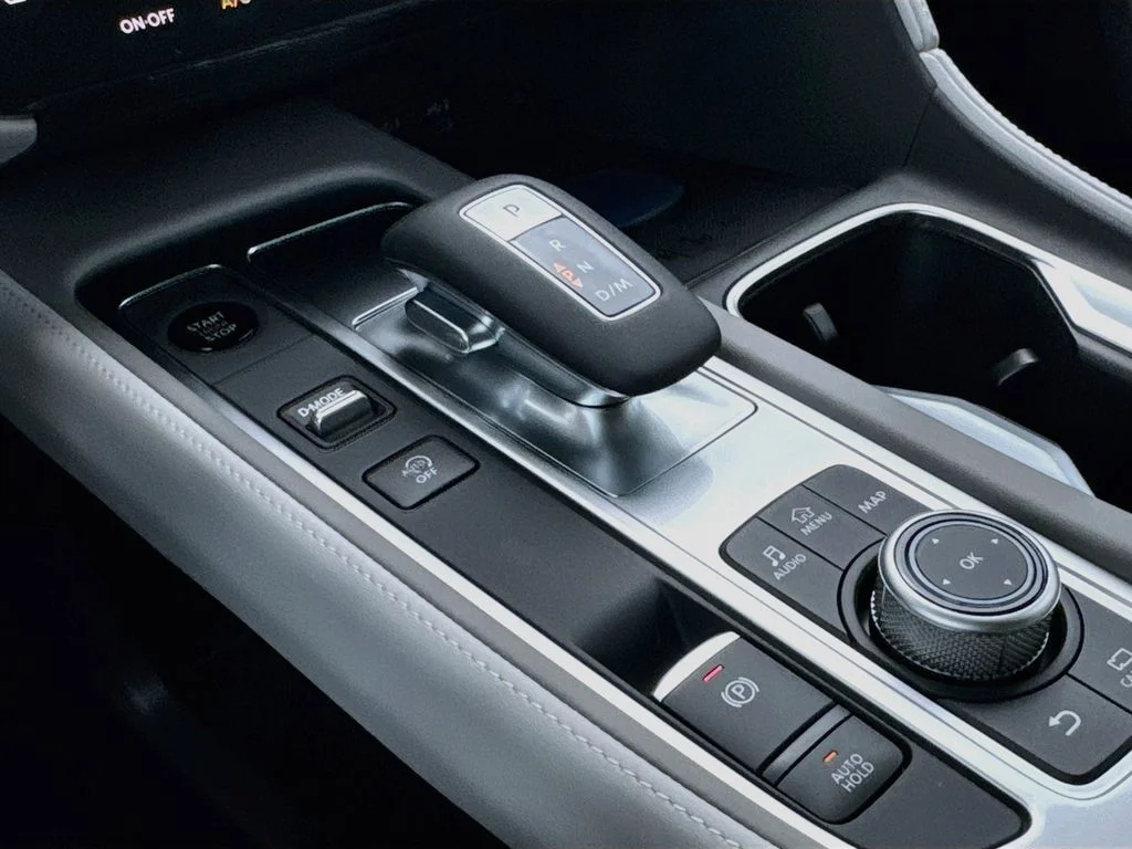 New 2027 Gray INFINITI LUXE image 17