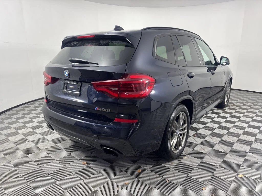 Used 2019 Black BMW M40i image 5