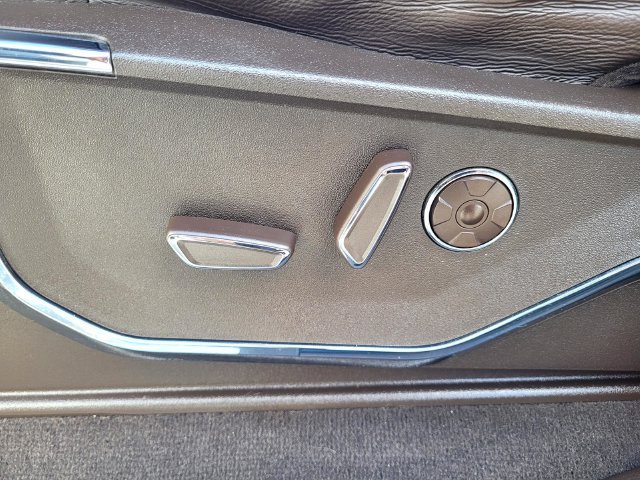 Used 2021  Ford King Ranch image 11