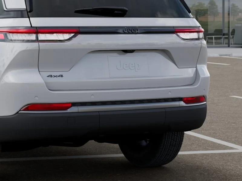 New 2026 Bright White Clear-Coat Exterior Paint Jeep Altitude image 45