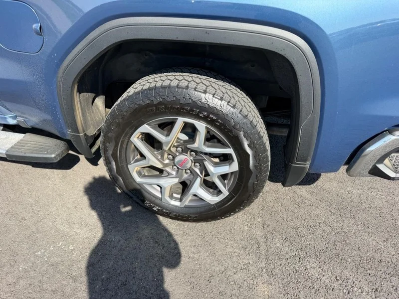 Certified Used 2024 Metallic GMC SLT image 8