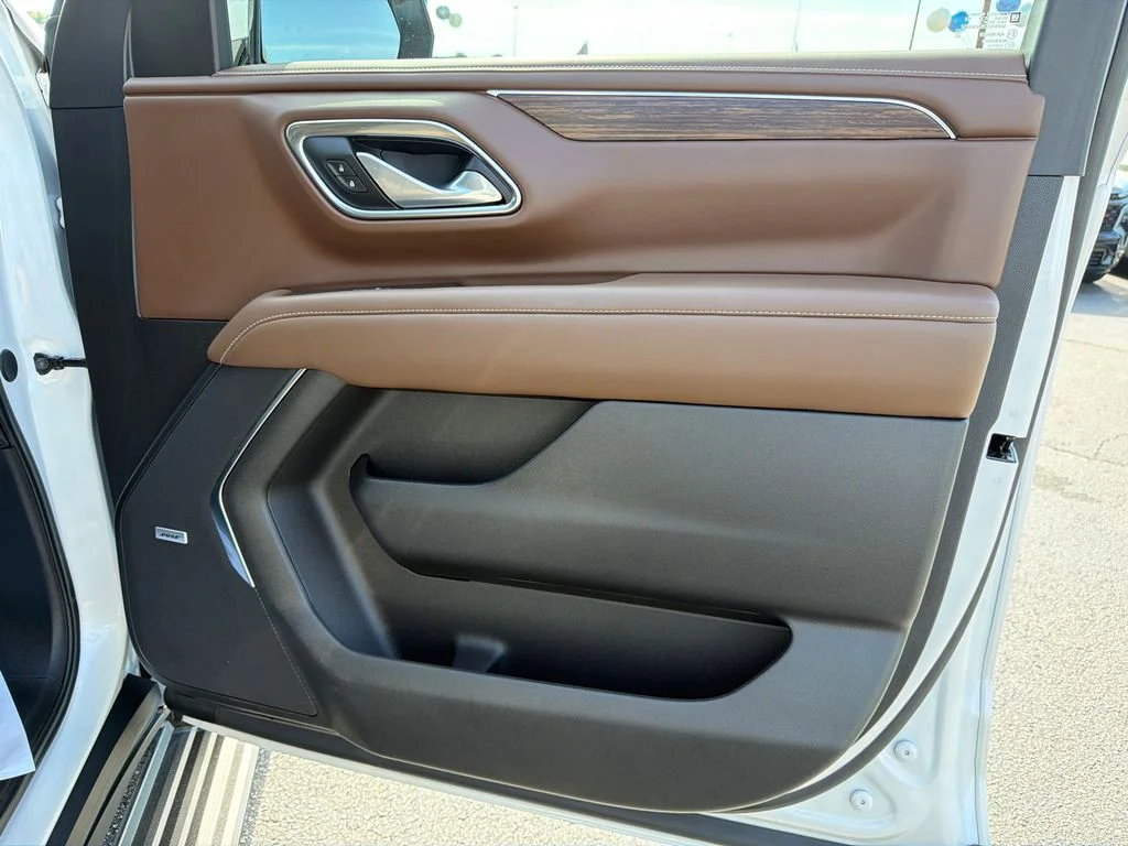 Used 2024 Beige Chevrolet High Country image 14