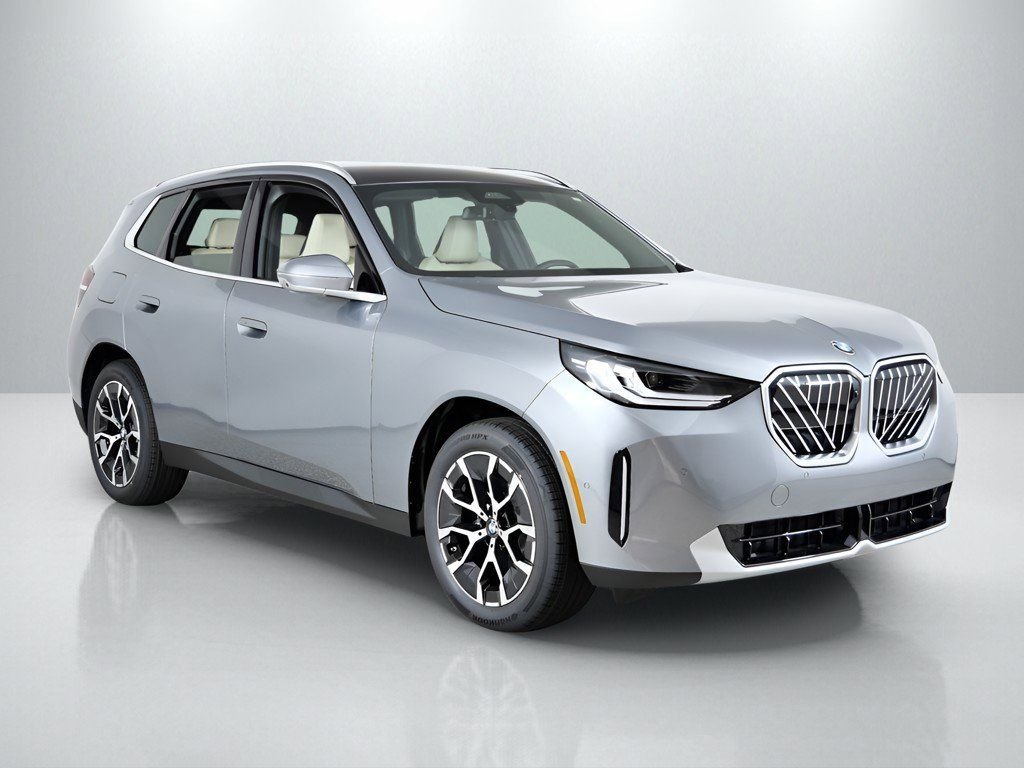 Used 2026 Skyscraper Grey Metallic BMW 30 xDrive image 8