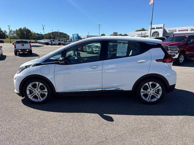 Used 2017 White Chevrolet LT image 8