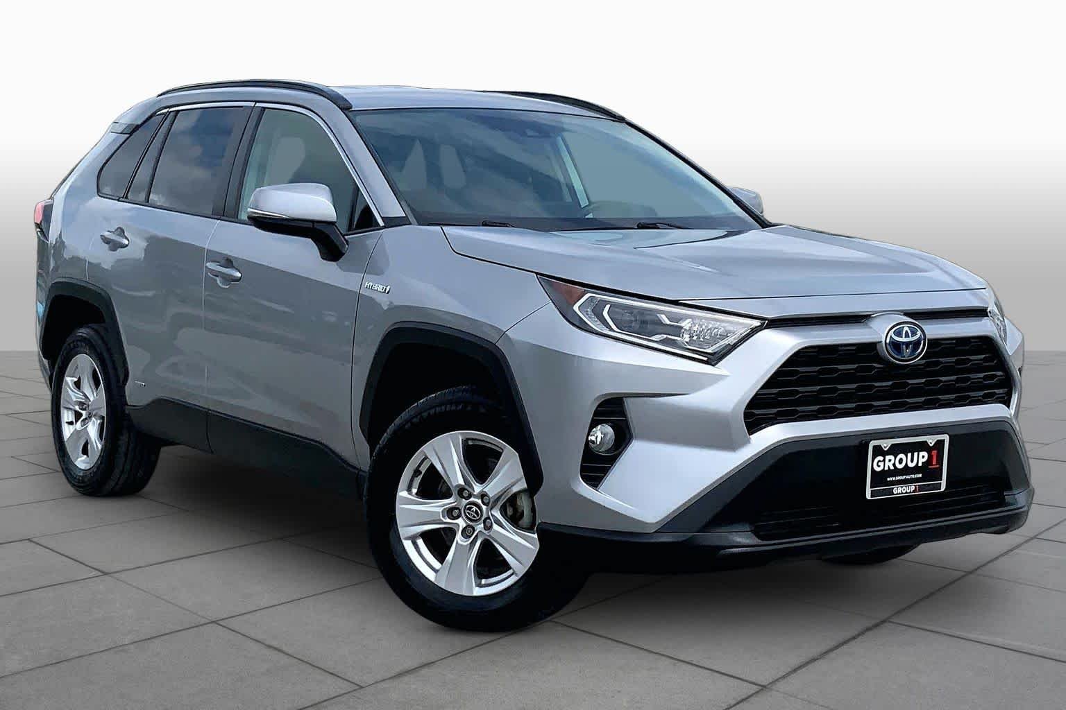Used 2020 Silver Sky Metallic Toyota Hybrid XLE image 3