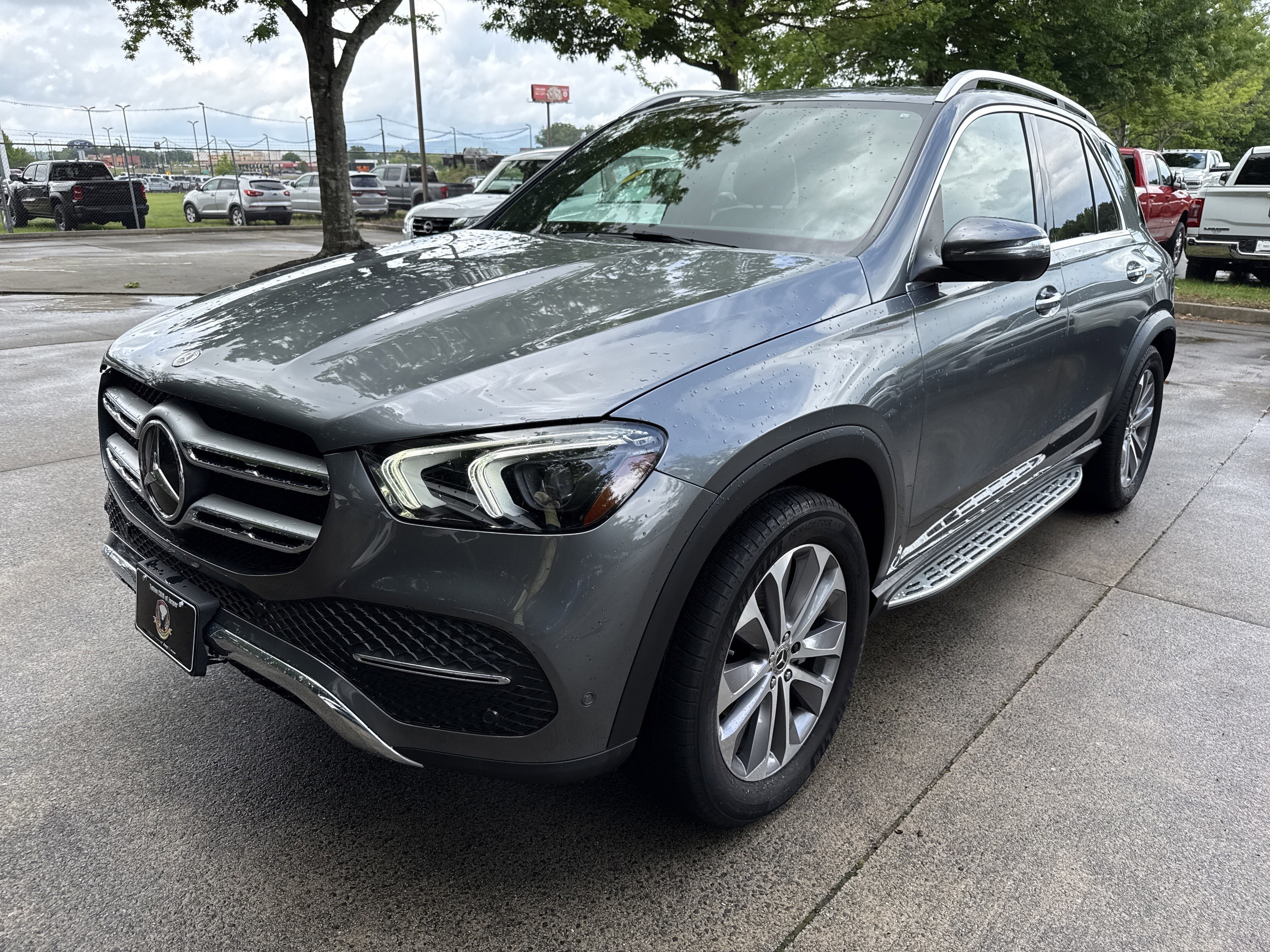 Used 2022 Gray Mercedes-Benz GLE 350 image 3