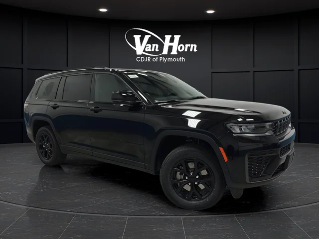 New 2026 Diamond Black Crystal Pearl-Coat Exterior Paint Jeep Laredo image 1