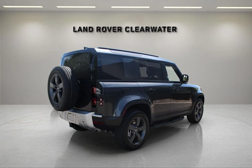 Certified Used 2025 Gray Land Rover S image 5