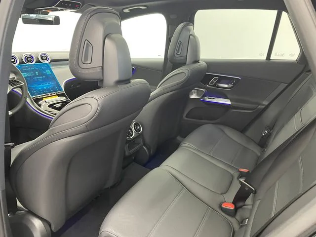 New 2027 Black Mercedes-Benz GLC 300 image 43