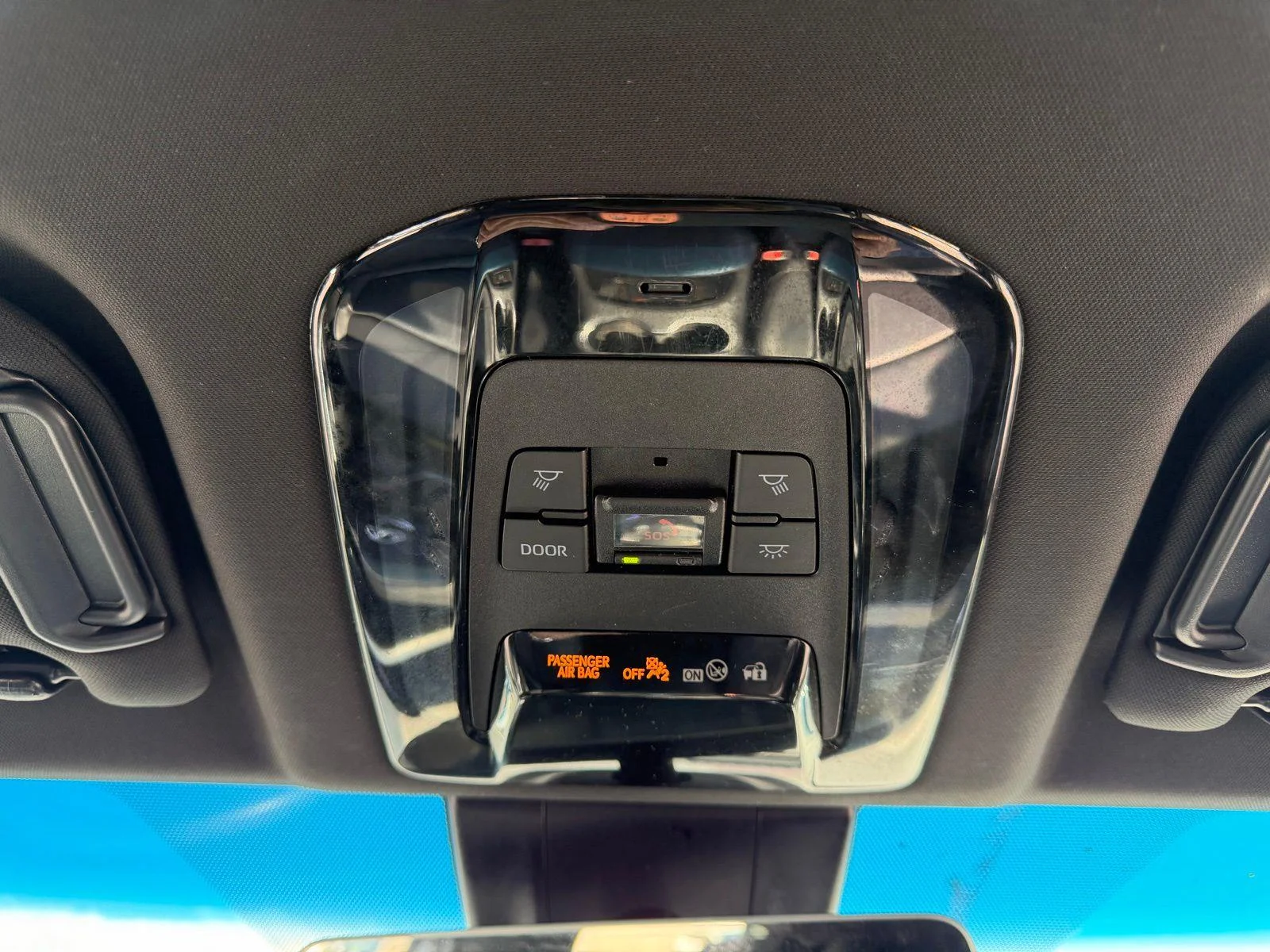 2024 Toyota Venza Nightshade - Photo 22