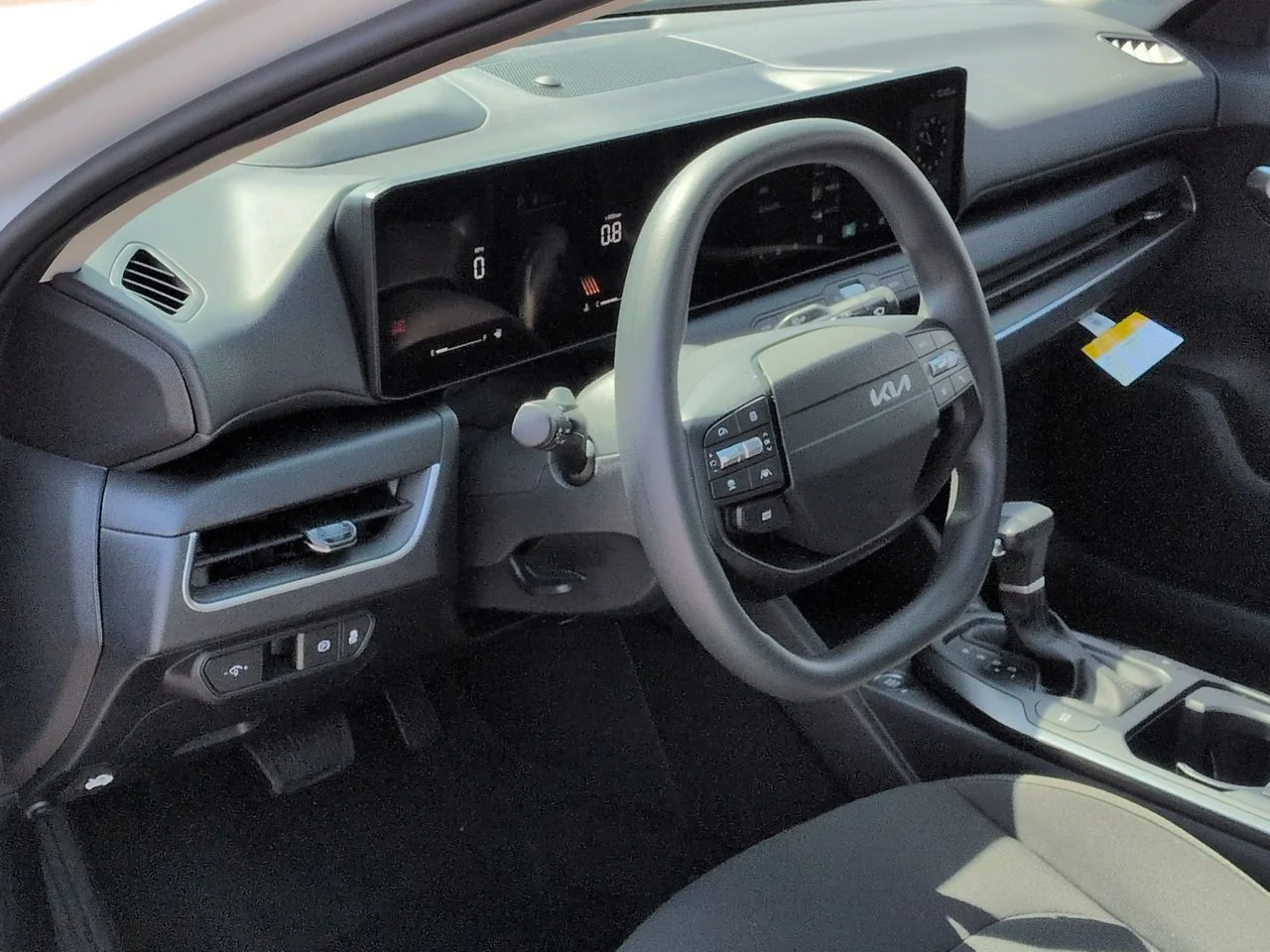 New 2026 Snow White Pearl Kia LXS image 10
