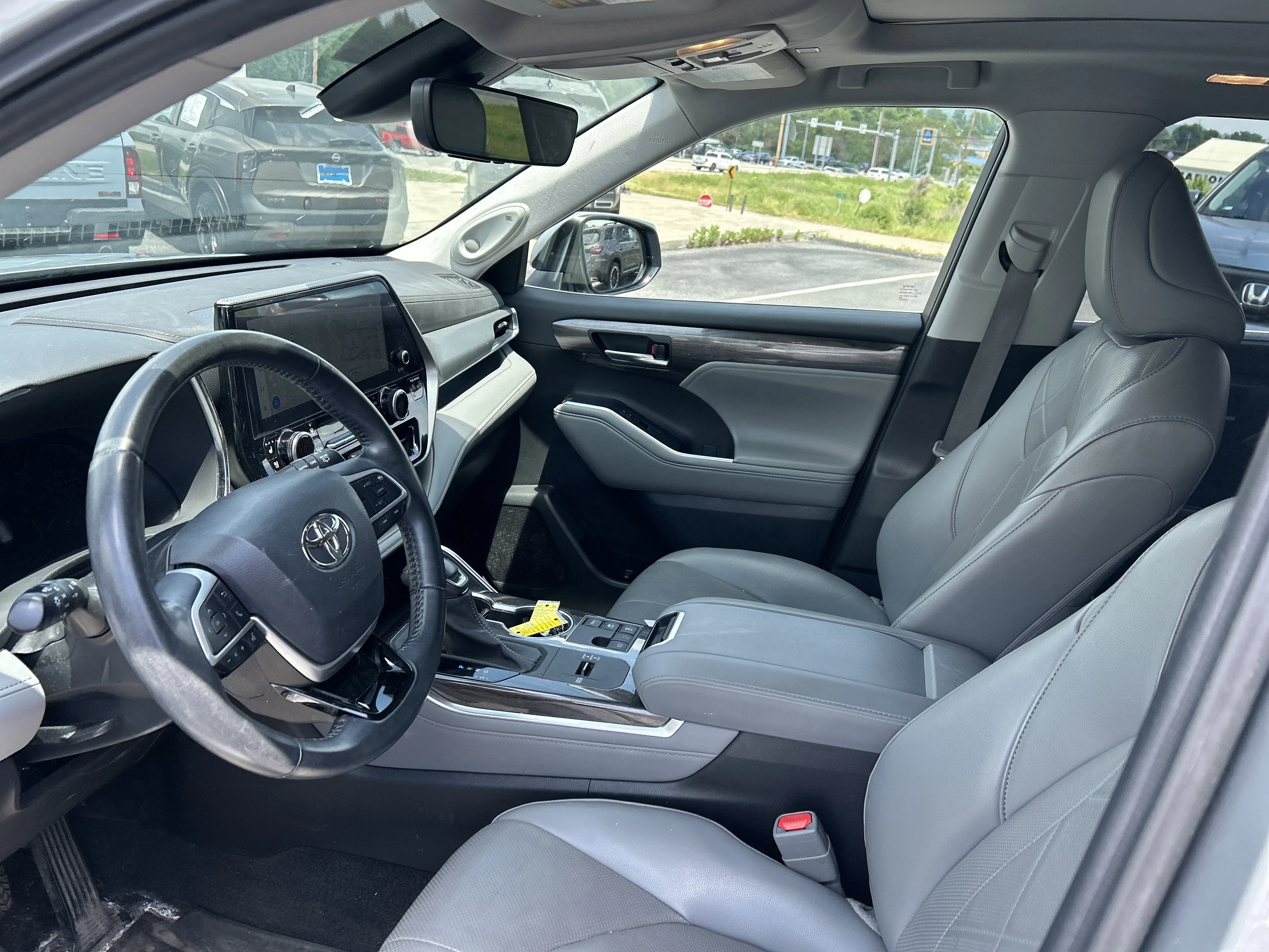 Used 2023 Celestial Silver Metallic Toyota Hybrid Platinum image 11