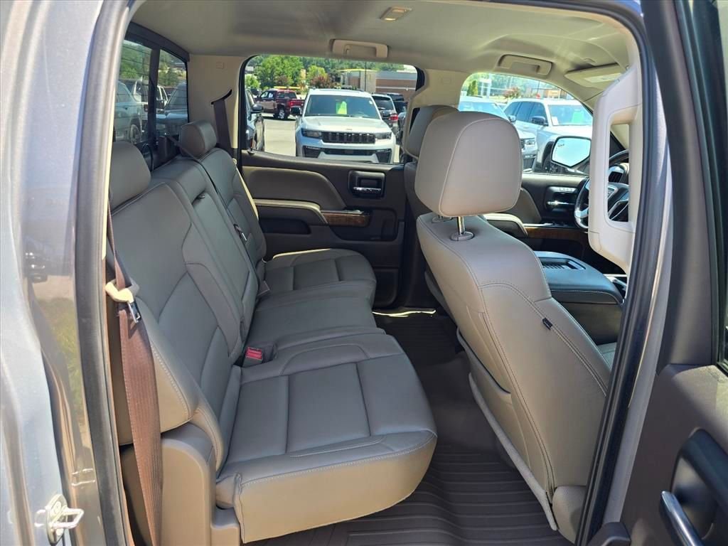 Used 2017 Gray GMC SLT image 13