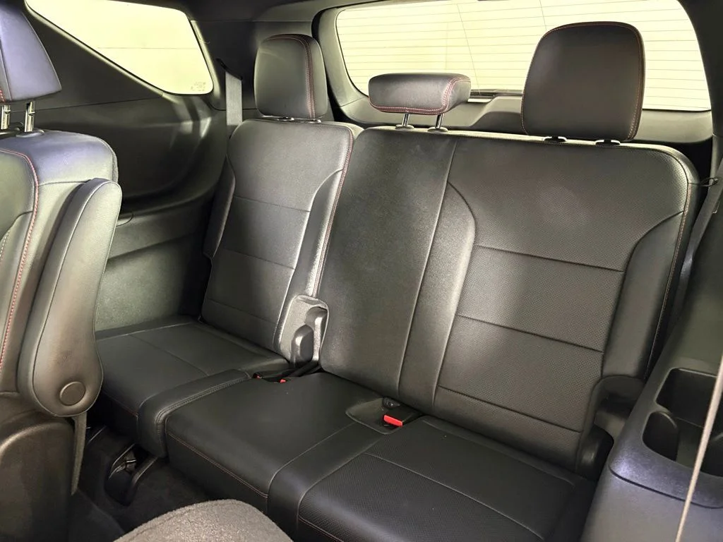 Used 2024 Gray Chevrolet Z71 image 43