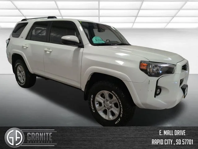 Used 2022 White Toyota SR5 image 8