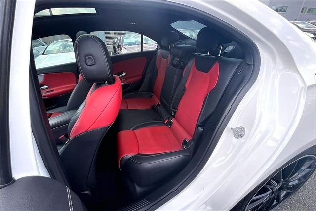 Used 2019 White Mercedes-Benz A 220 image 17