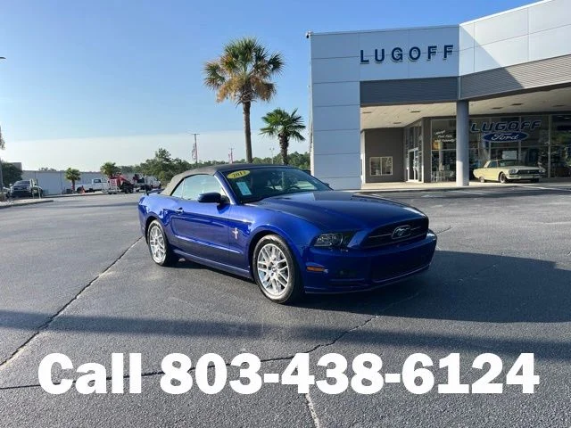 Used 2013 Blue Metallic Ford V6 Premium image 1