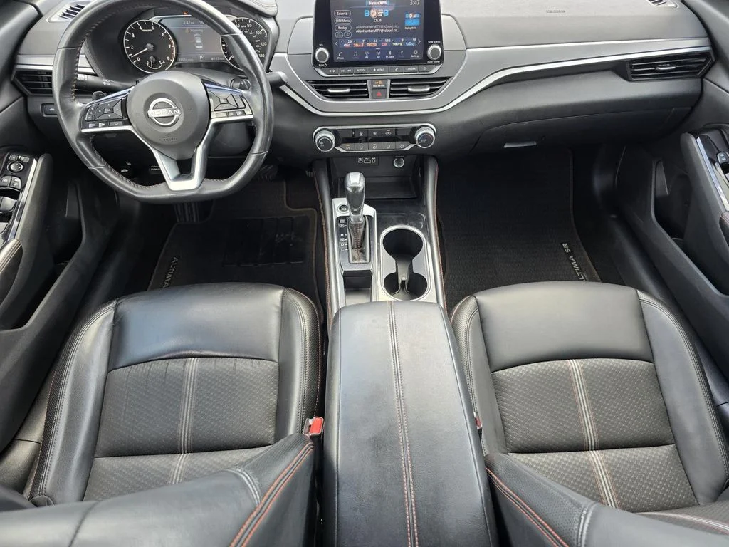 Used 2023 Pearl White Tricoat Nissan 2.5 SR image 11