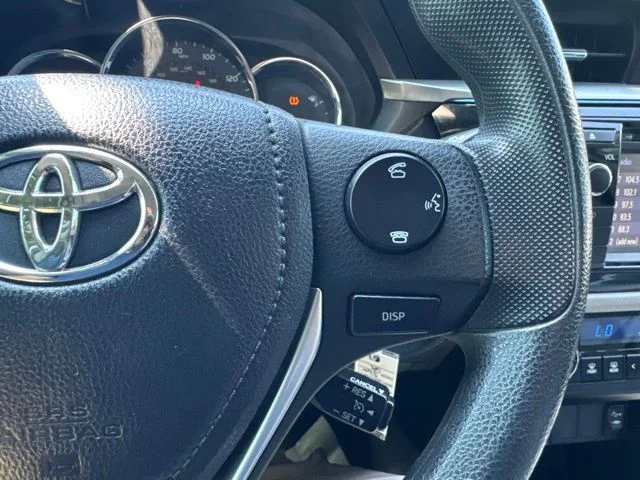 Used 2014 Silver Toyota LE Plus image 23