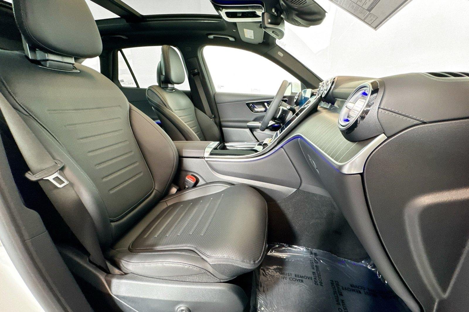 New 2026 Manufaktur Moonlight White Metallic Mercedes-Benz GLC 300 image 26