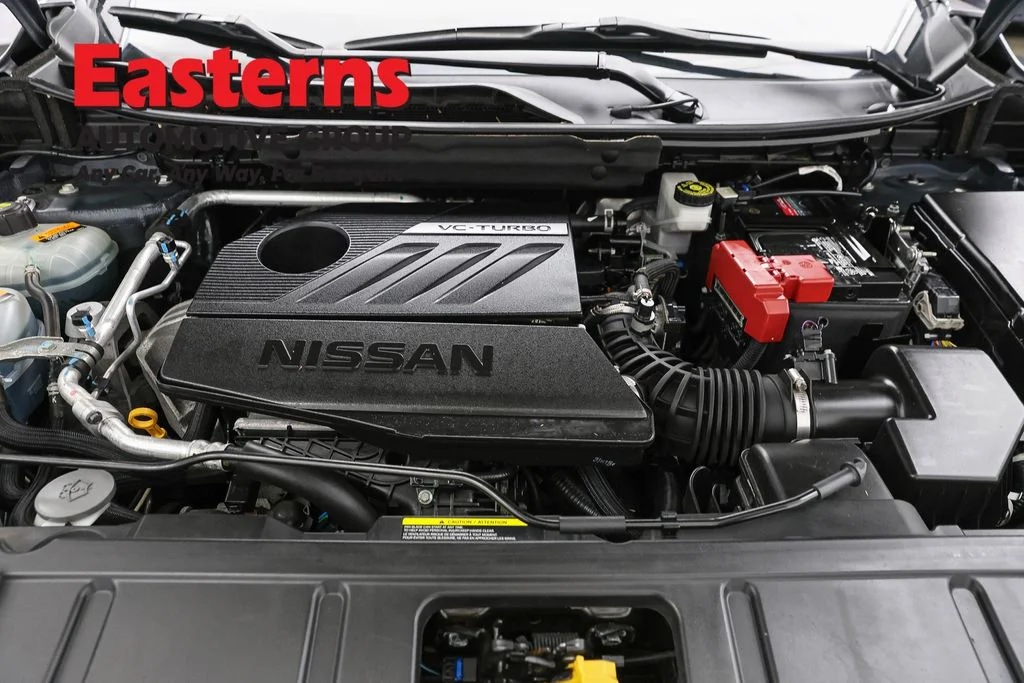 Used 2023 Gray Nissan SV image 7