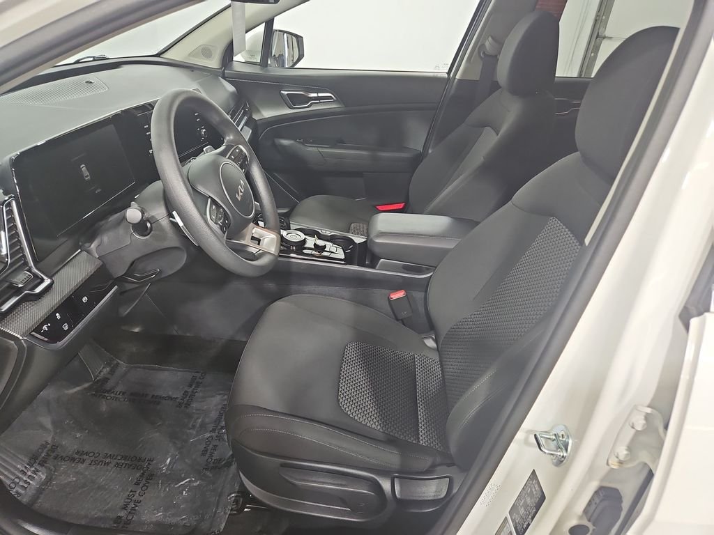 Used 2024 White Kia LX image 10