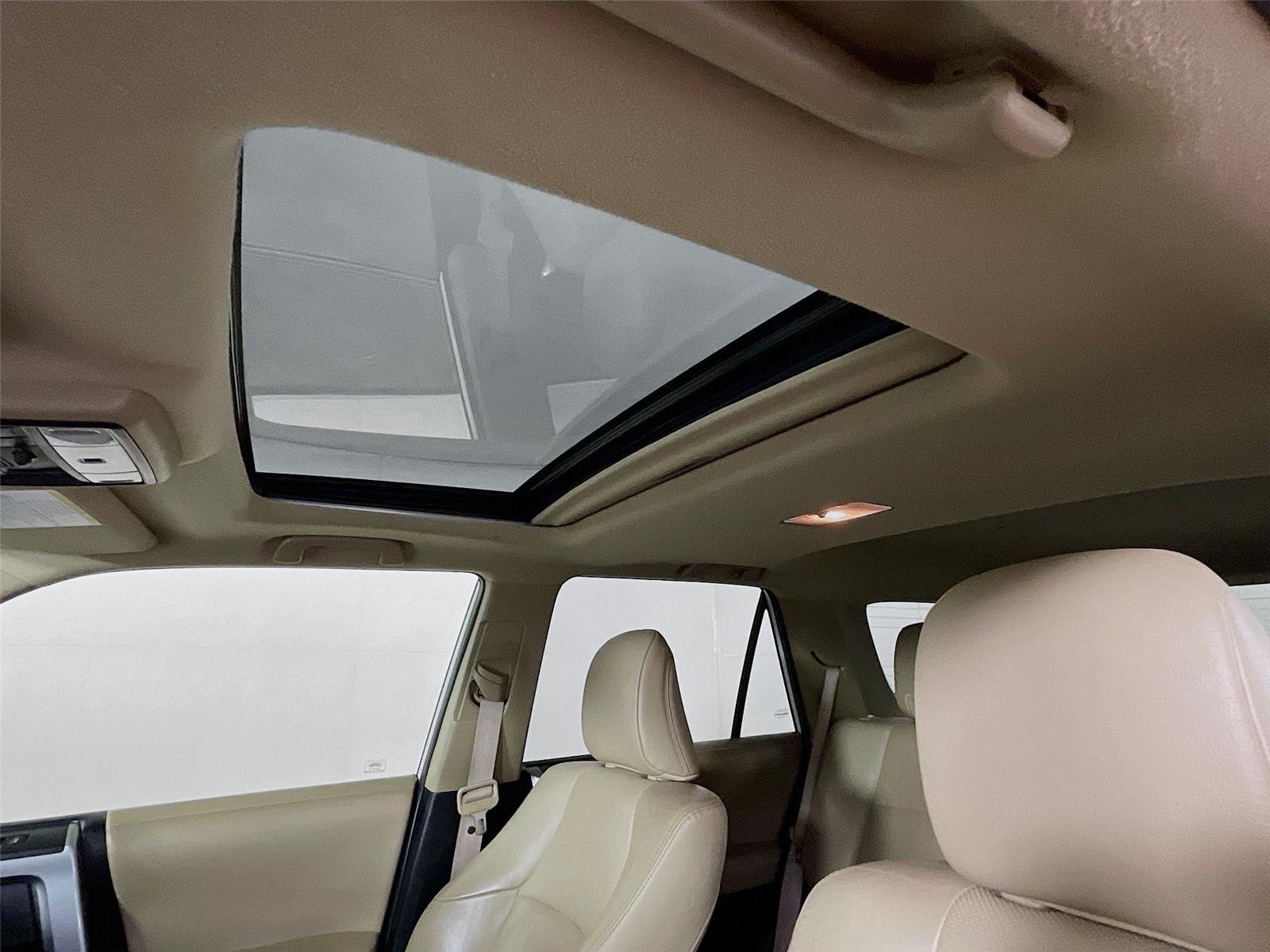Used 2021 Blizzard Pearl Toyota Limited image 11