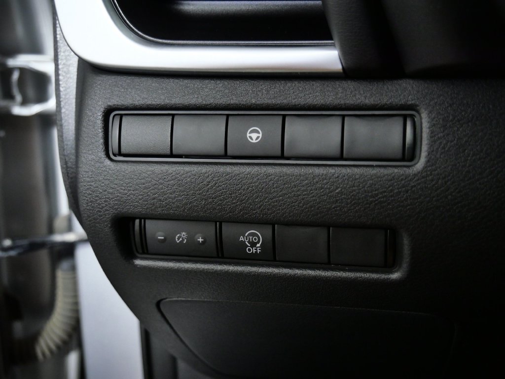 Used 2023 Silver Nissan SV image 25