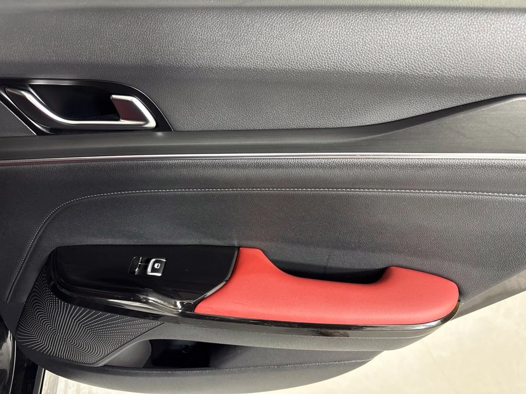 New 2027 Black Kia GT-Line image 18